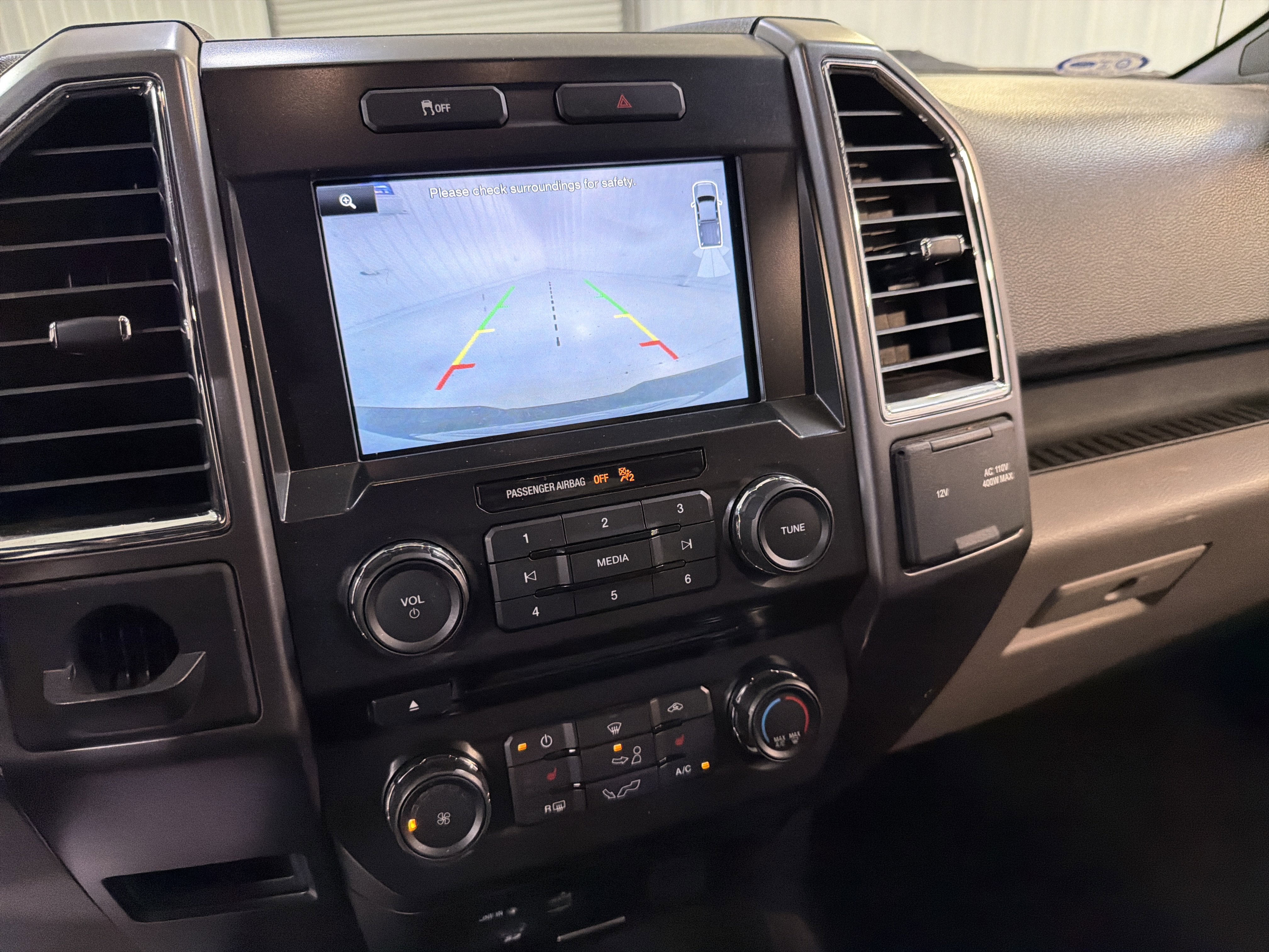 Used 2015 Ford F150 XLT w/ Equipment Group 302A Luxury image 18