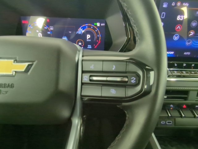 Used 2025 Chevrolet Colorado LT w/ Advanced Trailering Package AWD/4WD image 27