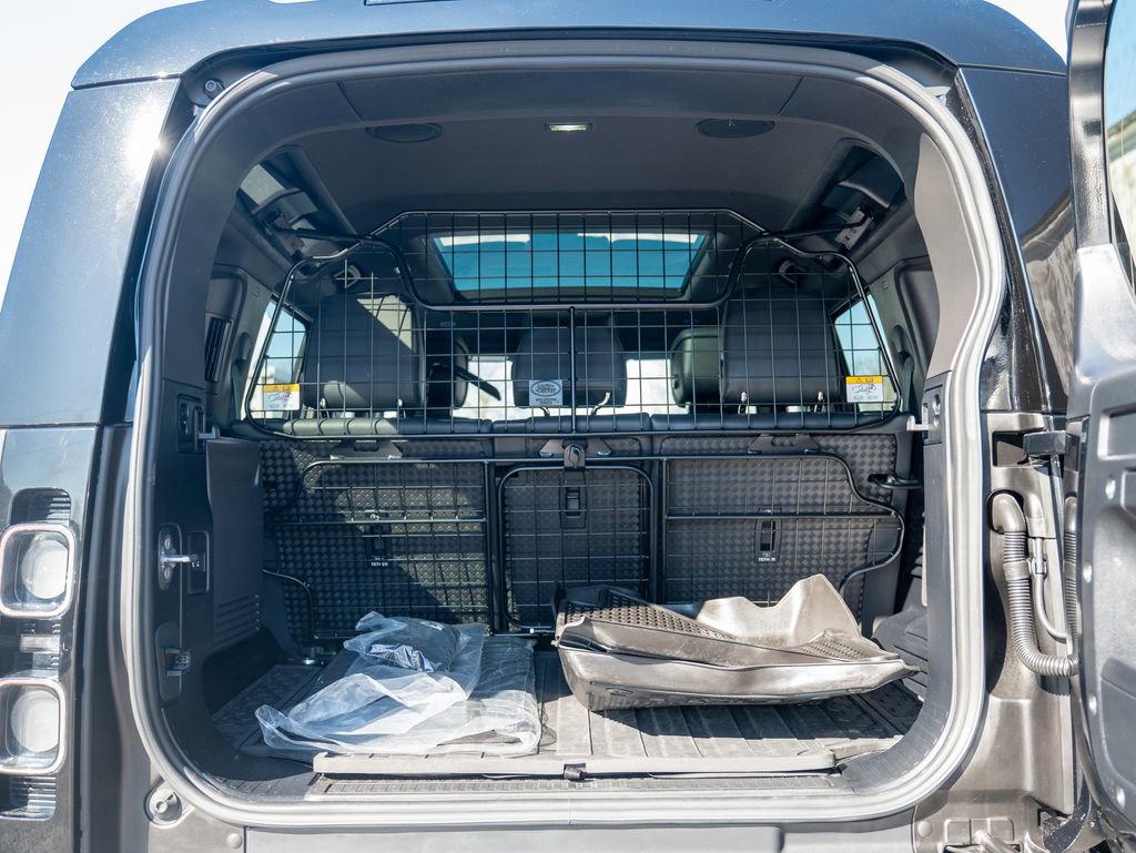Used 2024 Land Rover Defender 110 Carpathian Edition image 38