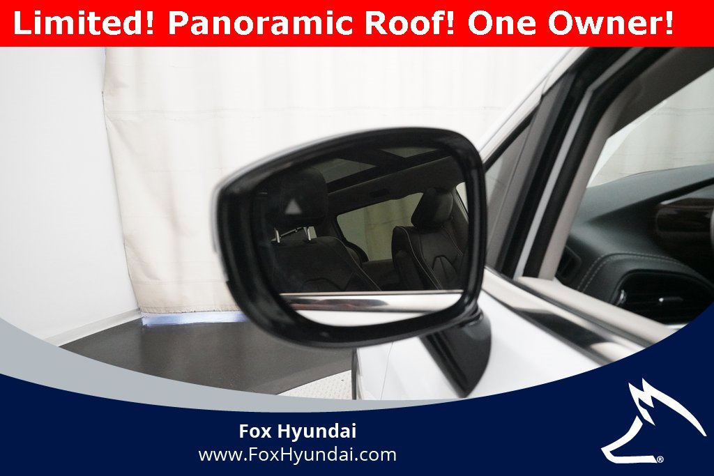 Used 2024 Chrysler Pacifica Limited image 26