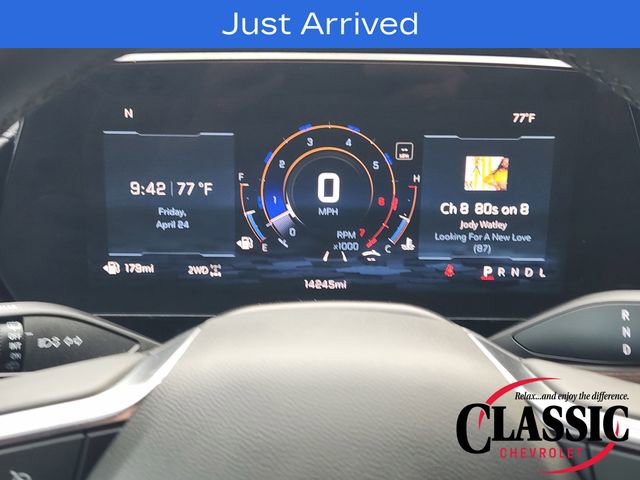 Used 2025 Chevrolet Suburban Z71 w/ Z71 Off-Road Package AWD/4WD image 10