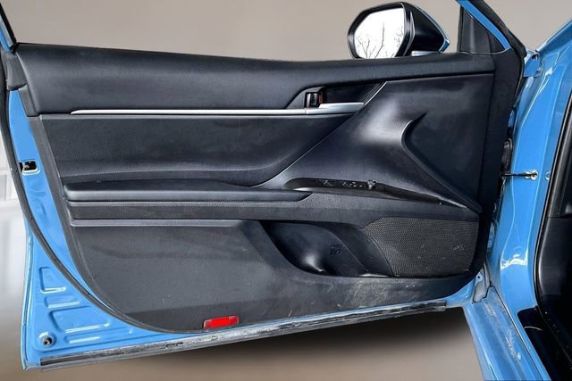 Used 2023 Toyota Camry SE w/ Convenience Package image 17