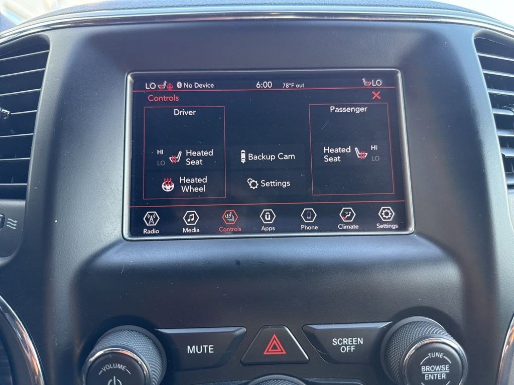 Used 2019 Jeep Grand Cherokee Laredo AWD/4WD image 19