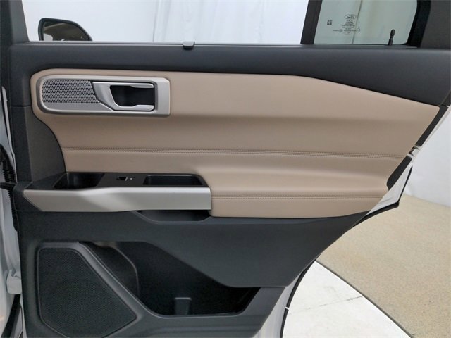 Used 2023 Ford Explorer Limited image 43