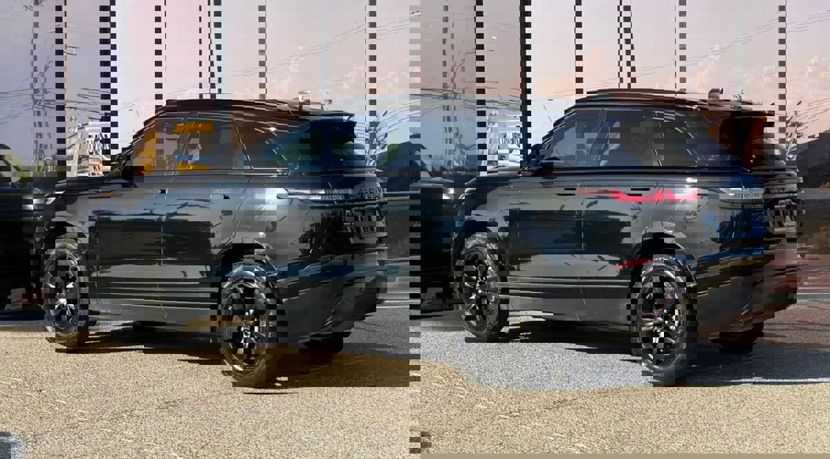 Used 2019 Land Rover Range Rover Velar S image 8