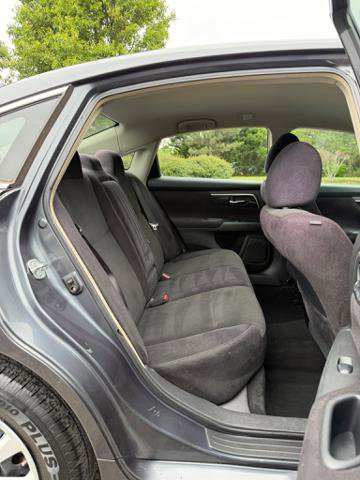 Used 2013 Nissan Altima 2.5 S FWD image 13