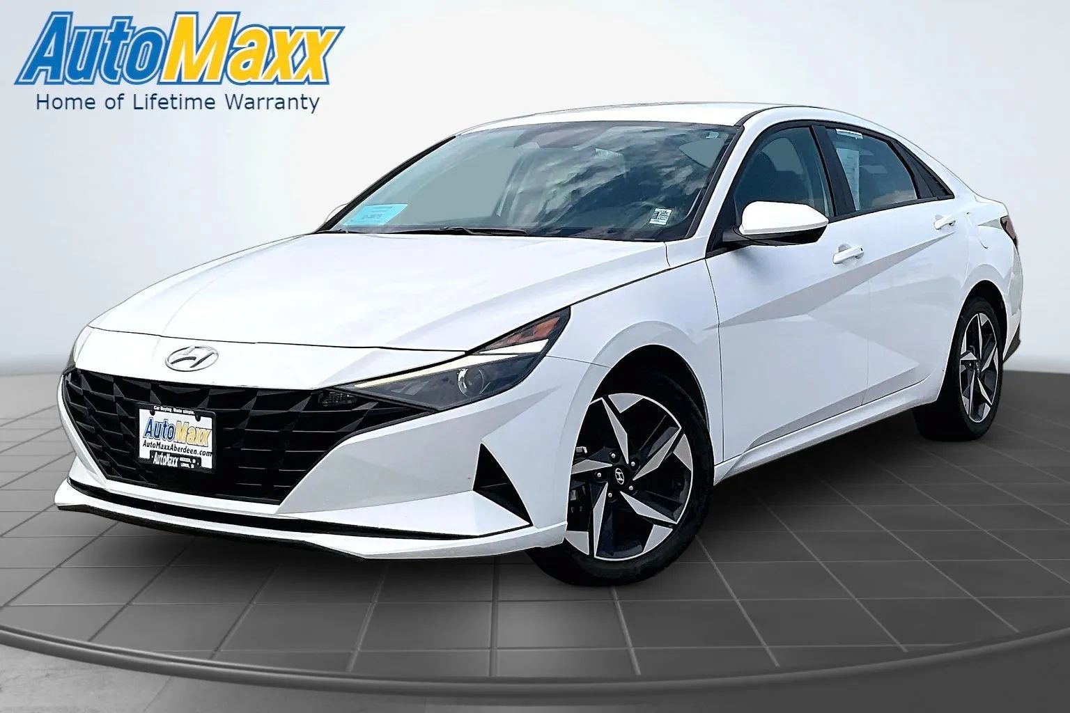 Used 2023 Hyundai Elantra SEL w/ Convenience Package FWD image 1