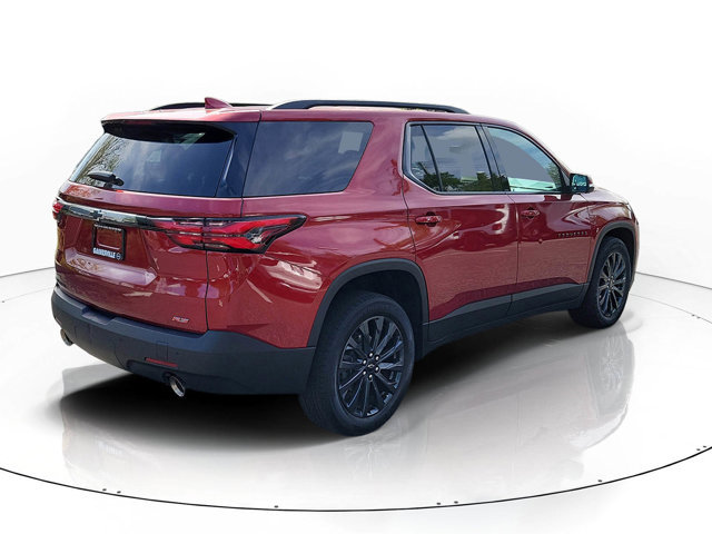 Used 2022 Chevrolet Traverse RS FWD image 2