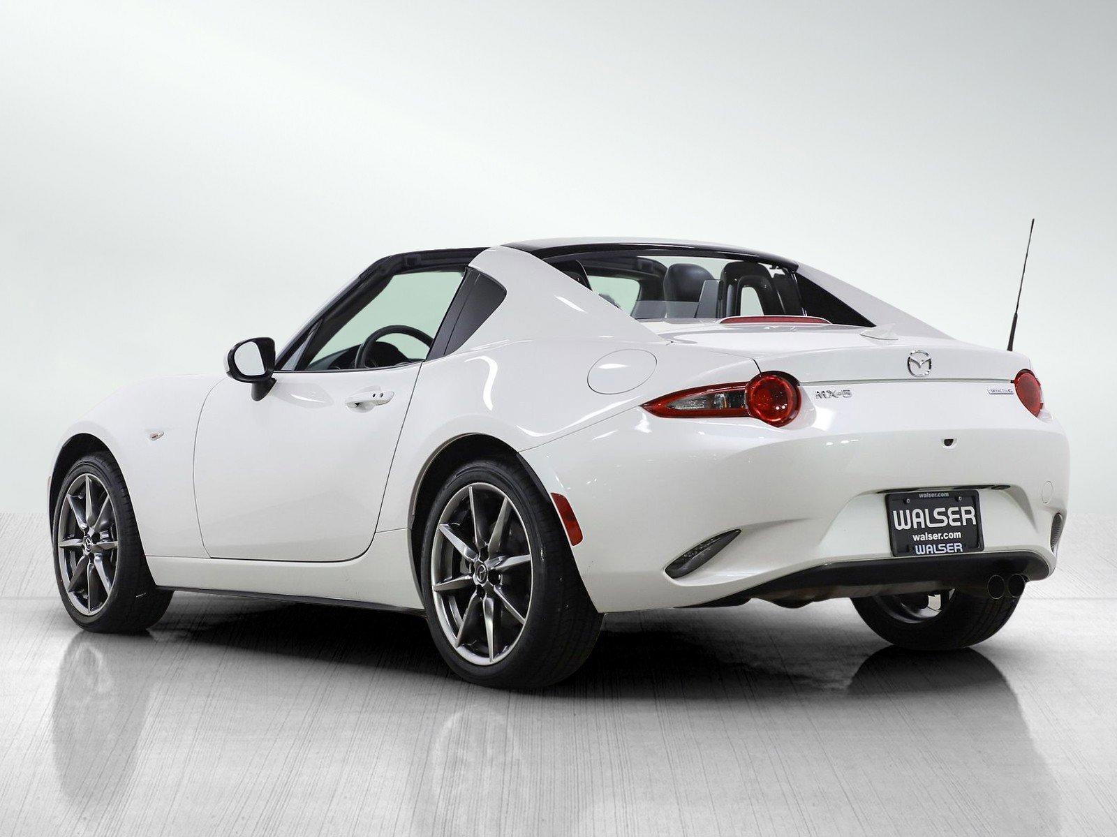Used 2023 MAZDA MX-5 Miata Grand Touring w/ Weather Package image 3
