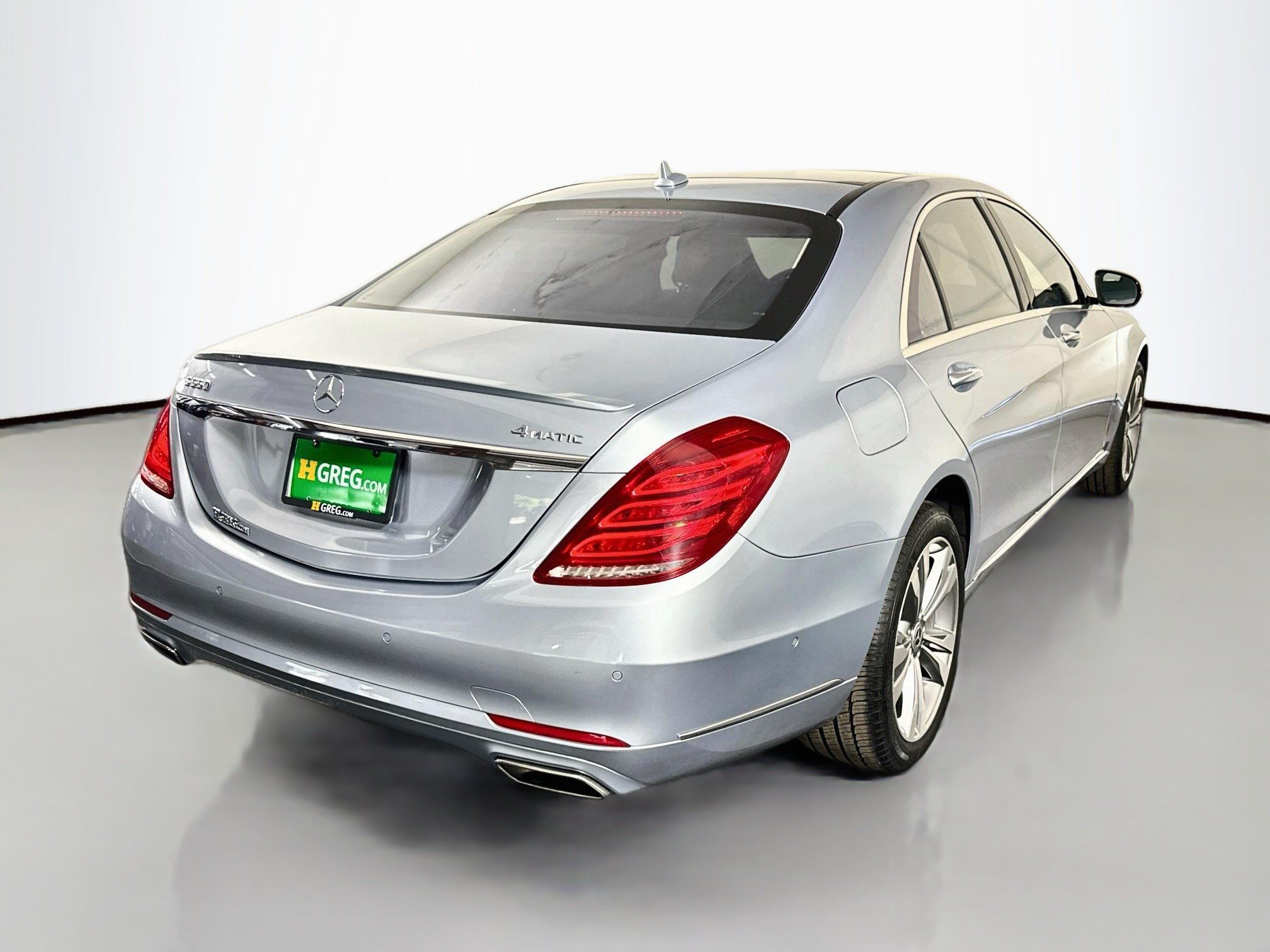 Used 2016 Mercedes-Benz S 550 4MATIC Sedan image 10