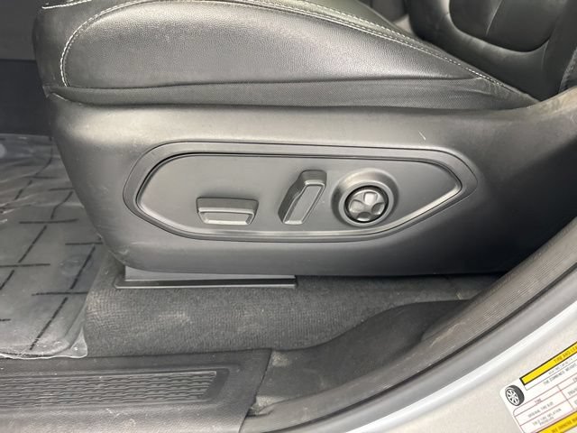 Used 2023 Jeep Grand Cherokee 4WD 4xe image 19