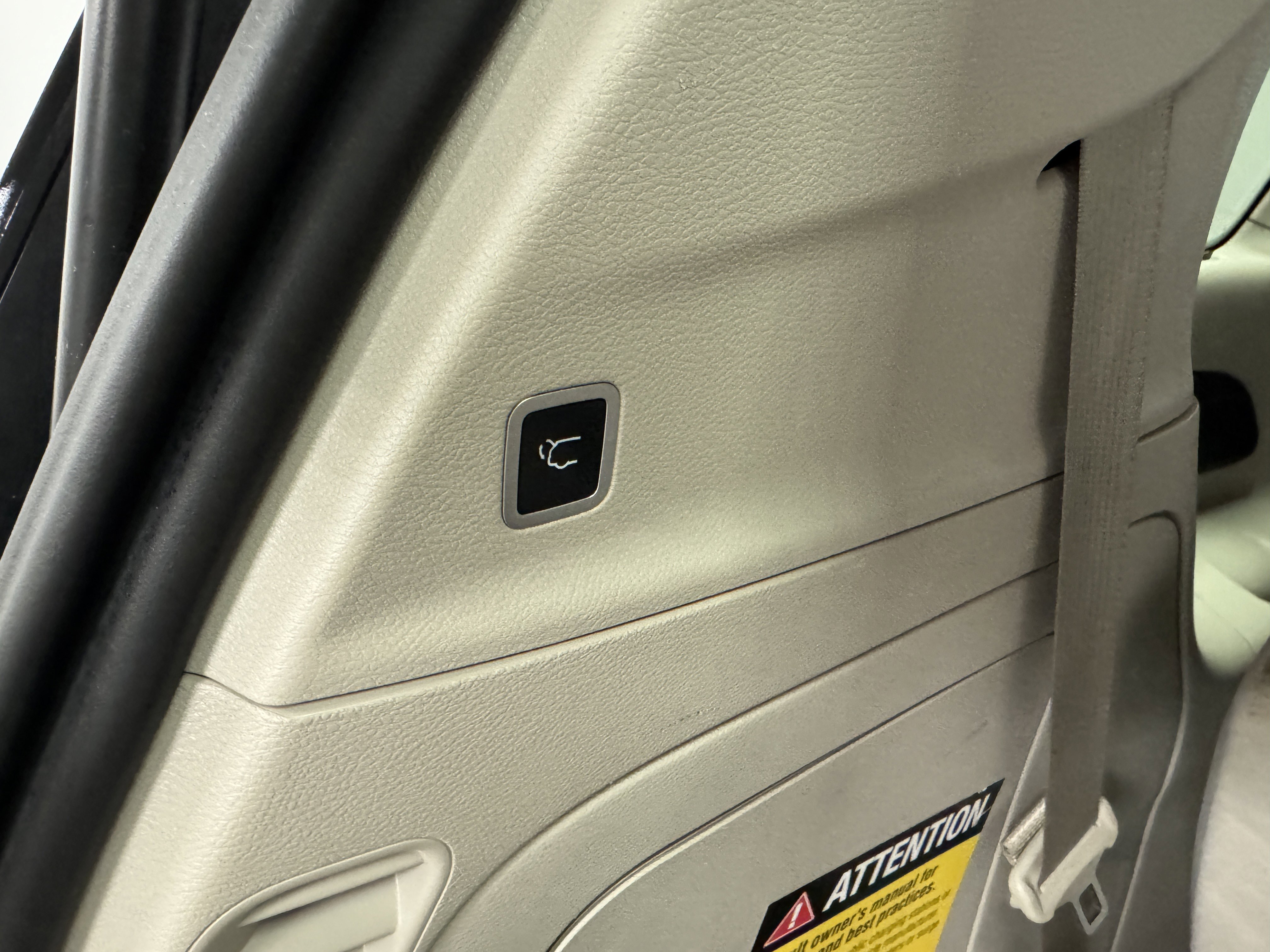 Used 2021 Chrysler Pacifica Touring-L image 12