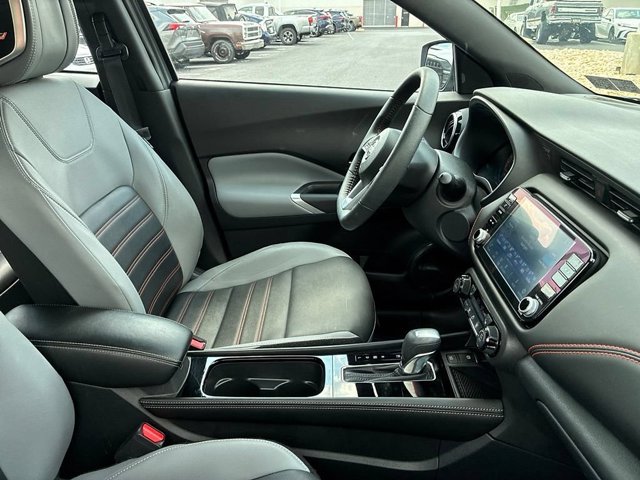 Used 2023 Nissan Kicks SR w/ SR Premium Package FWD image 20