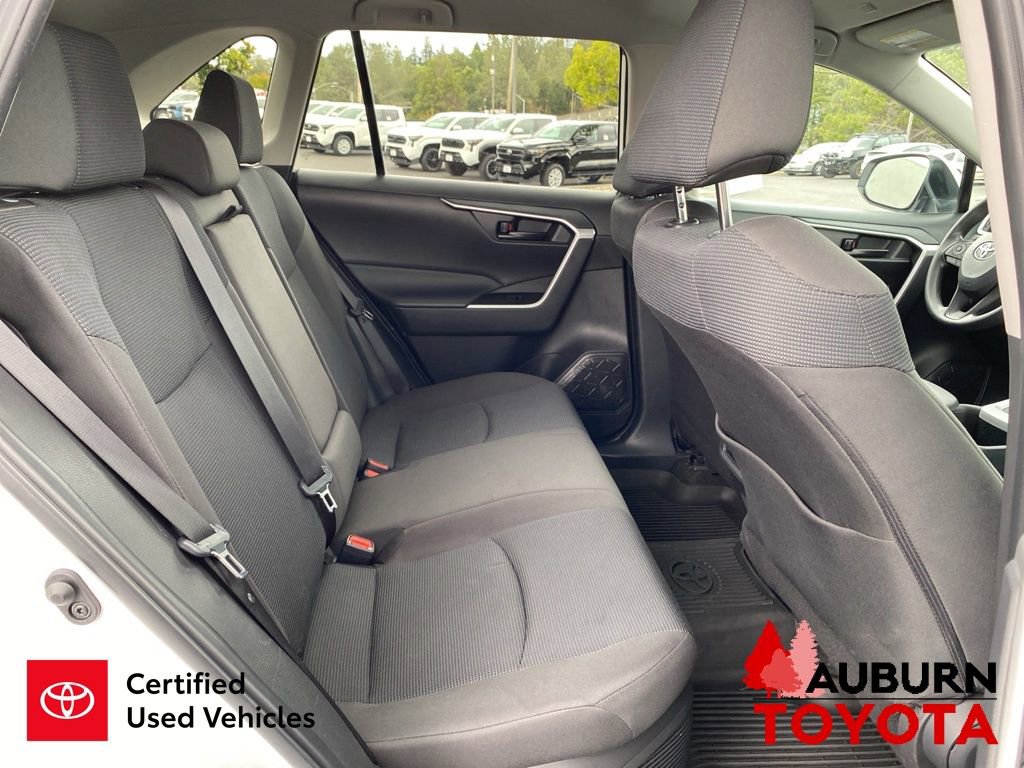 Certified 2024 Toyota RAV4 LE AWD/4WD image 19