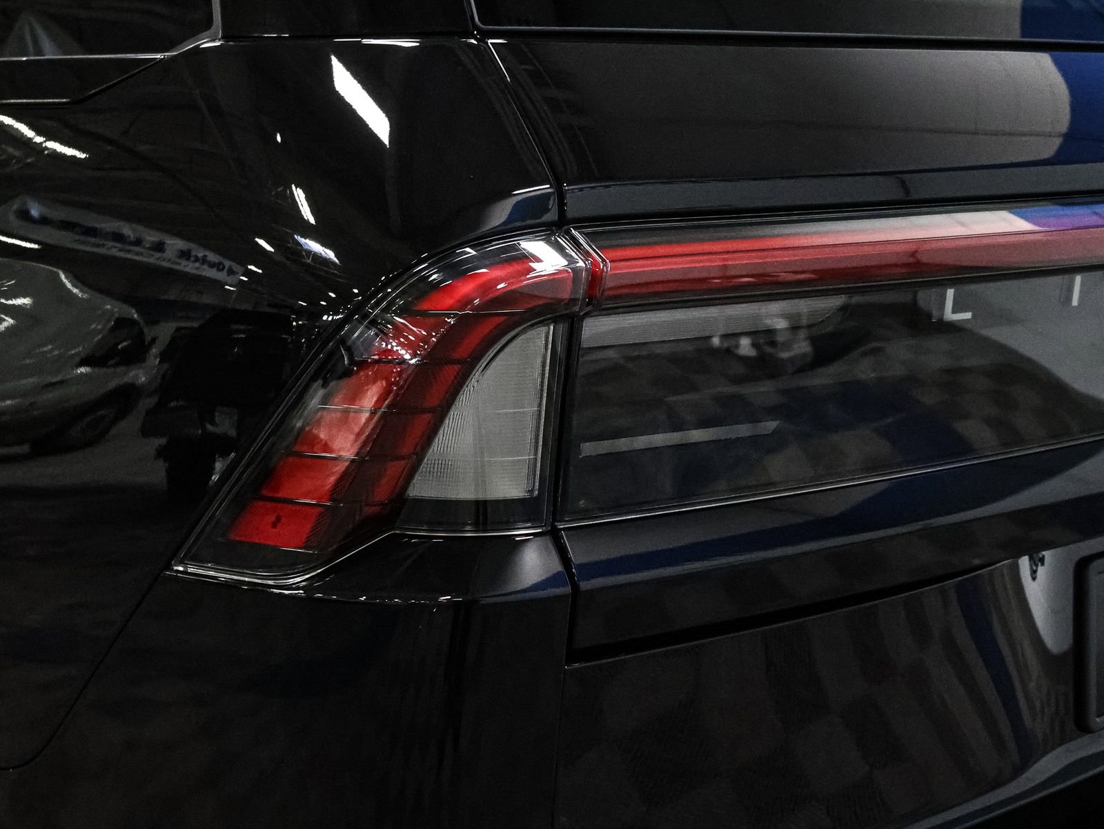 New 2026 Lincoln Navigator L Reserve w/ Jet Appearance Package image 15