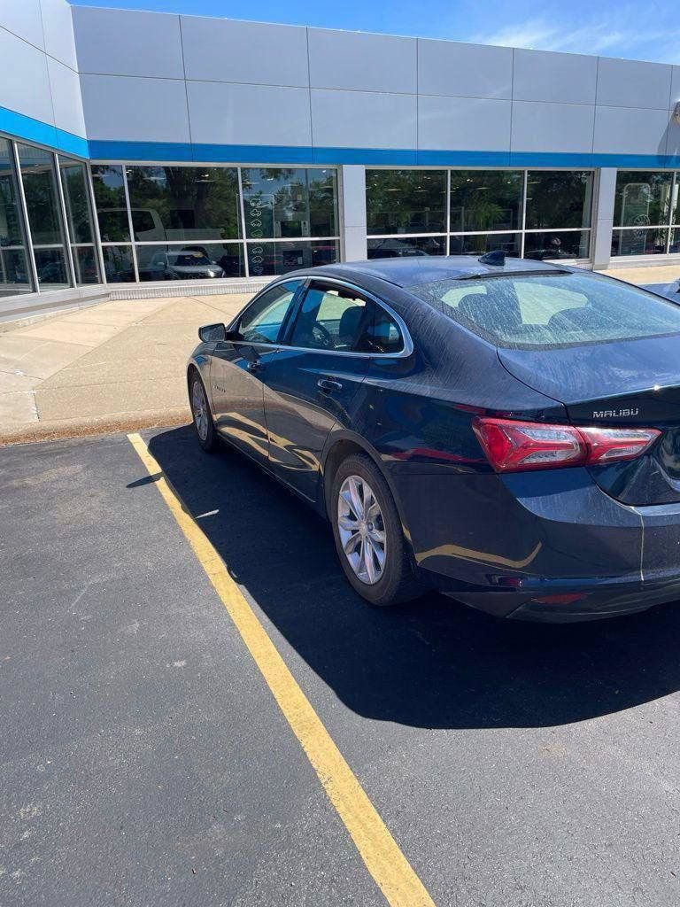 Certified 2019 Chevrolet Malibu LT FWD image 2