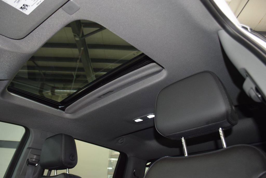 Used 2024 GMC Sierra 3500 Denali w/ Denali Reserve Package image 53