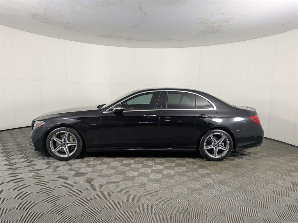 Used 2018 Mercedes-Benz E 300 image 2