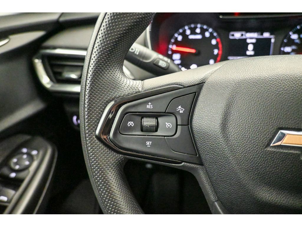 Used 2023 Chevrolet TrailBlazer LT image 33