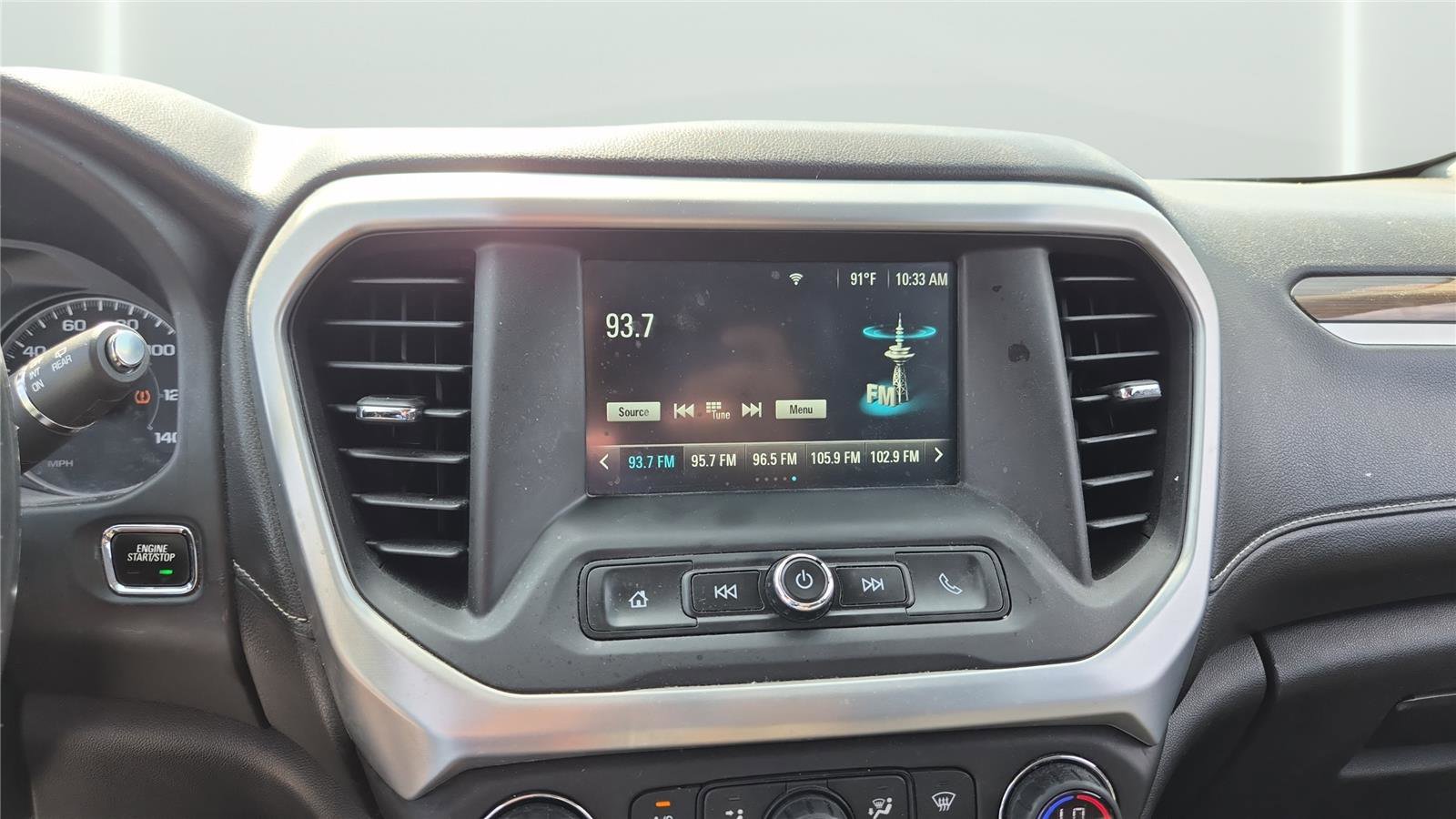 Used 2018 GMC Acadia SLE FWD image 18