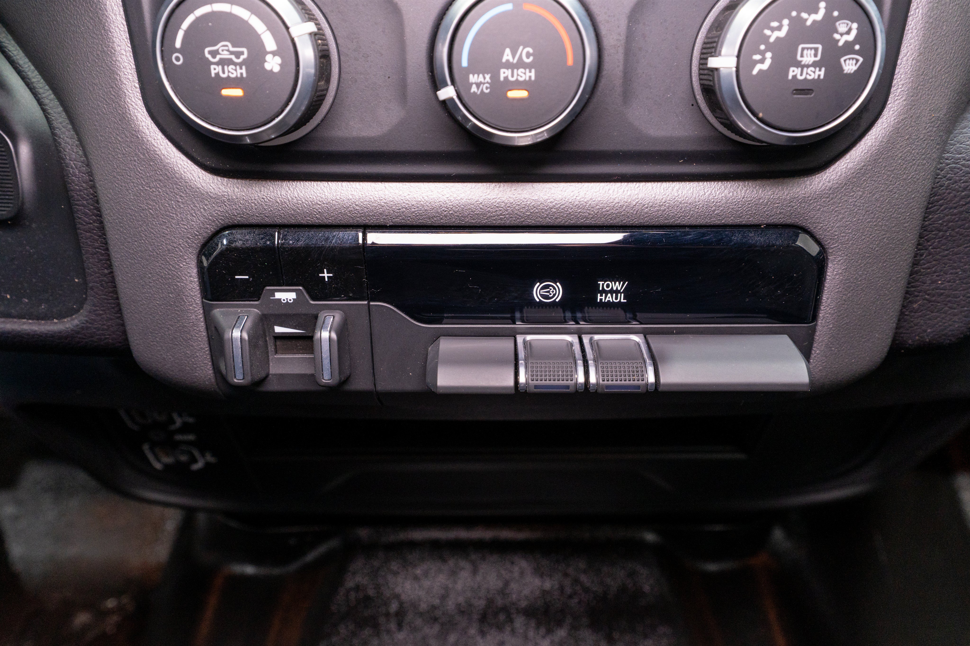 Used 2024 RAM 2500 Big Horn AWD/4WD image 19