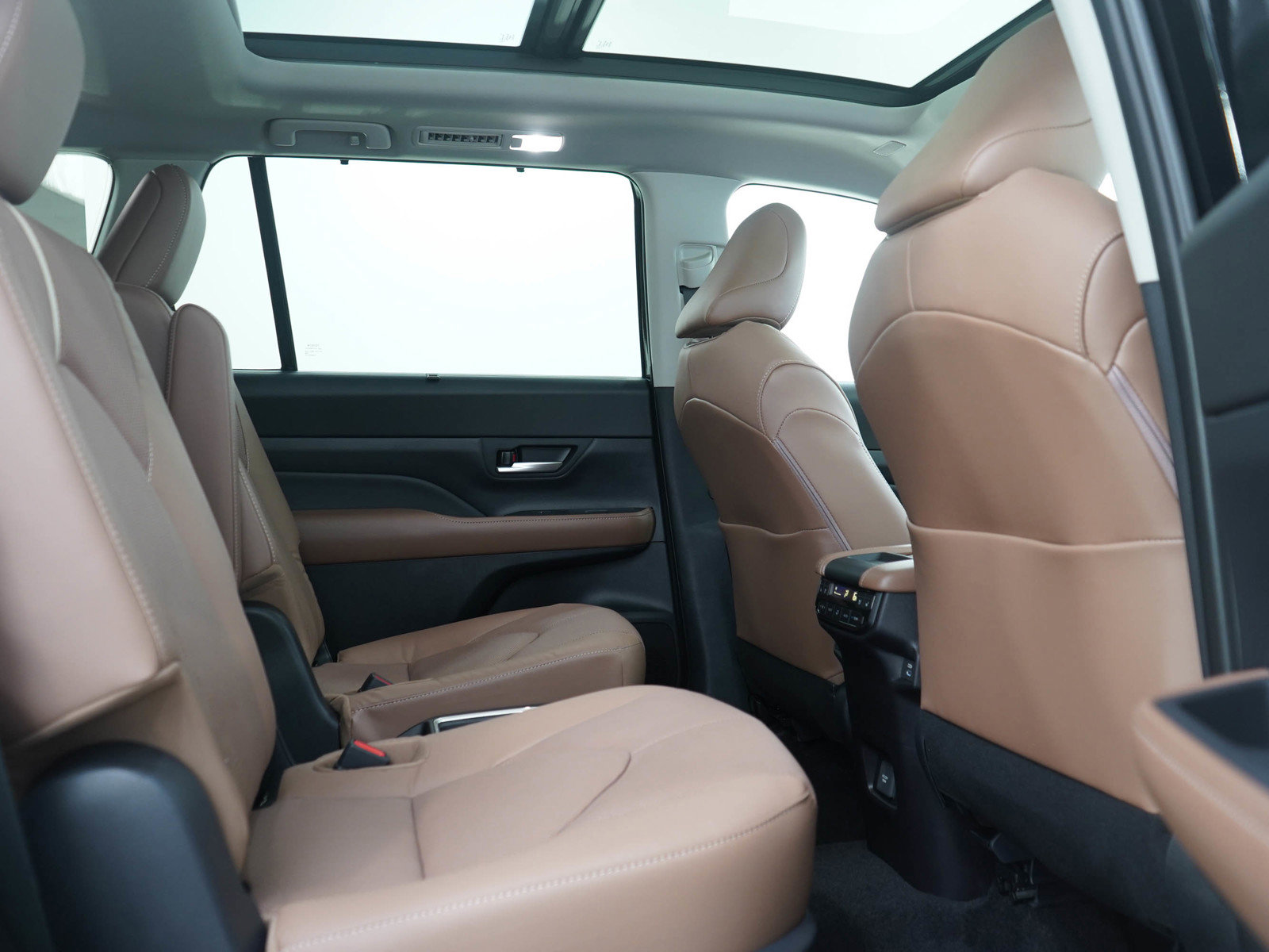 Used 2026 Toyota Grand Highlander Platinum image 12