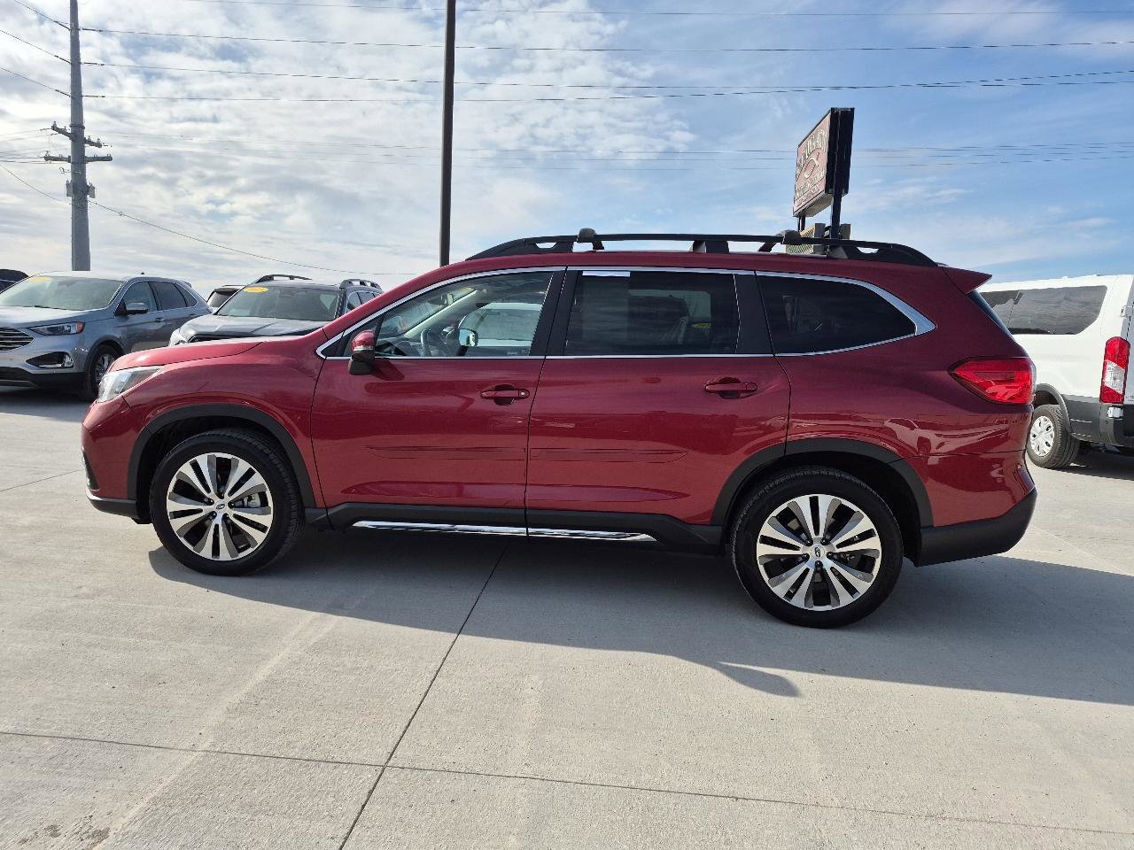 Used 2022 Subaru Ascent Limited w/ Technology Package image 9