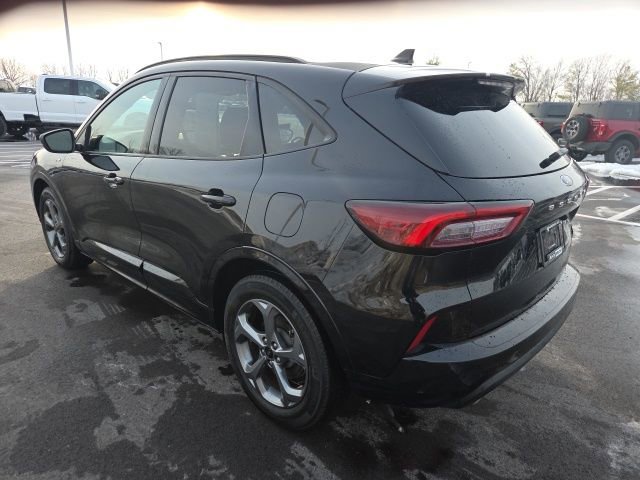 Certified 2024 Ford Escape ST-Line w/ Cold Weather Package image 12