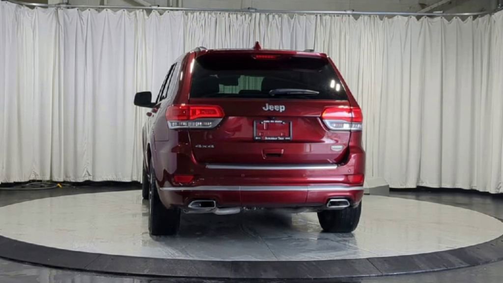 Used 2016 Jeep Grand Cherokee Summit w/ Platinum Series Group AWD/4WD image 9