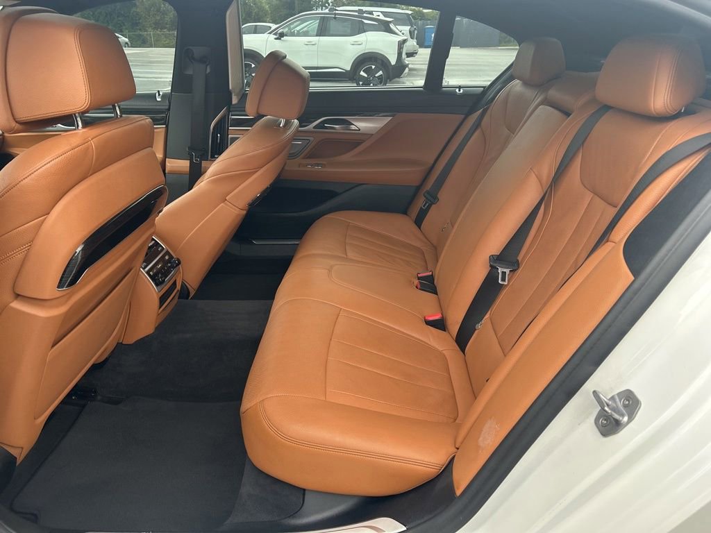 Used 2019 BMW 740i xDrive w/ Executive Package AWD/4WD image 24