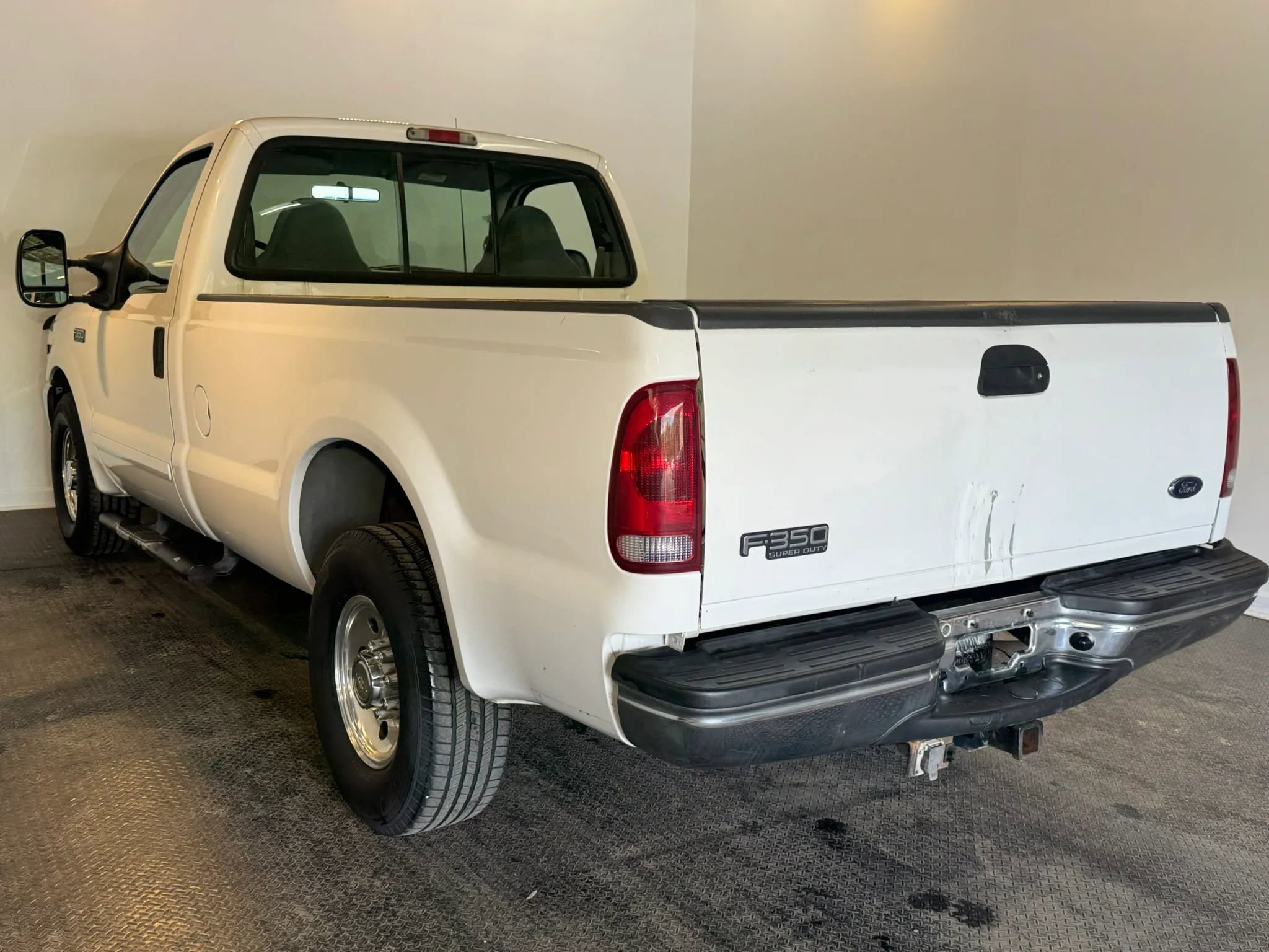 Used 2001 Ford F350 2WD Regular Cab Super Duty image 4