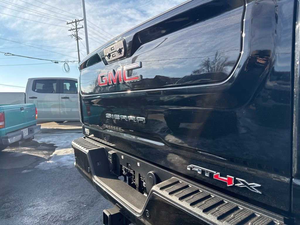 Used 2024 GMC Sierra 2500 AT4X image 35