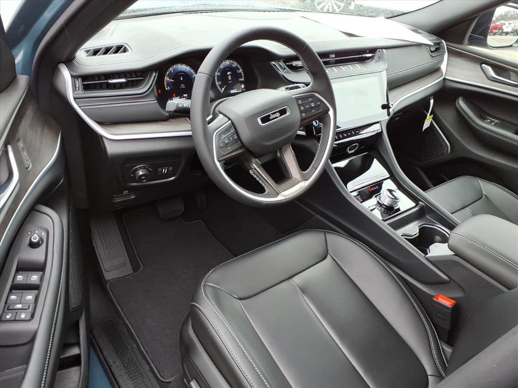 New 2026 Jeep Grand Cherokee Limited image 13