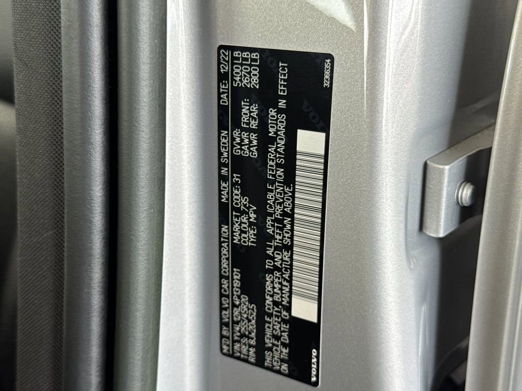 Certified 2023 Volvo XC60 B5 Plus w/ Protection Package Premier image 28