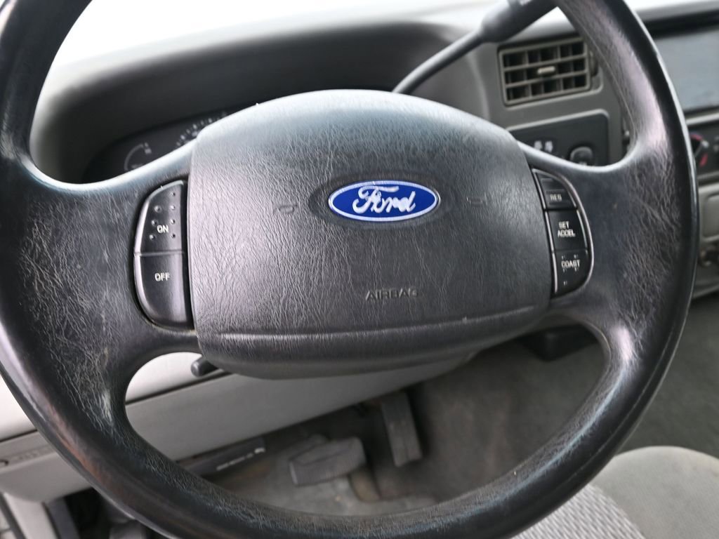 Used 2004 Ford F250 Harley-Davidson image 12