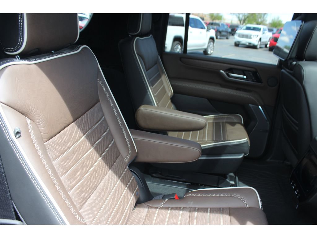 New 2026 GMC Yukon XL Denali Ultimate AWD/4WD image 33