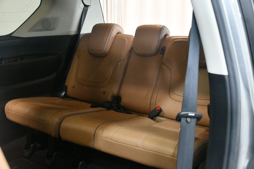 Used 2025 INFINITI QX80 Sensory image 38