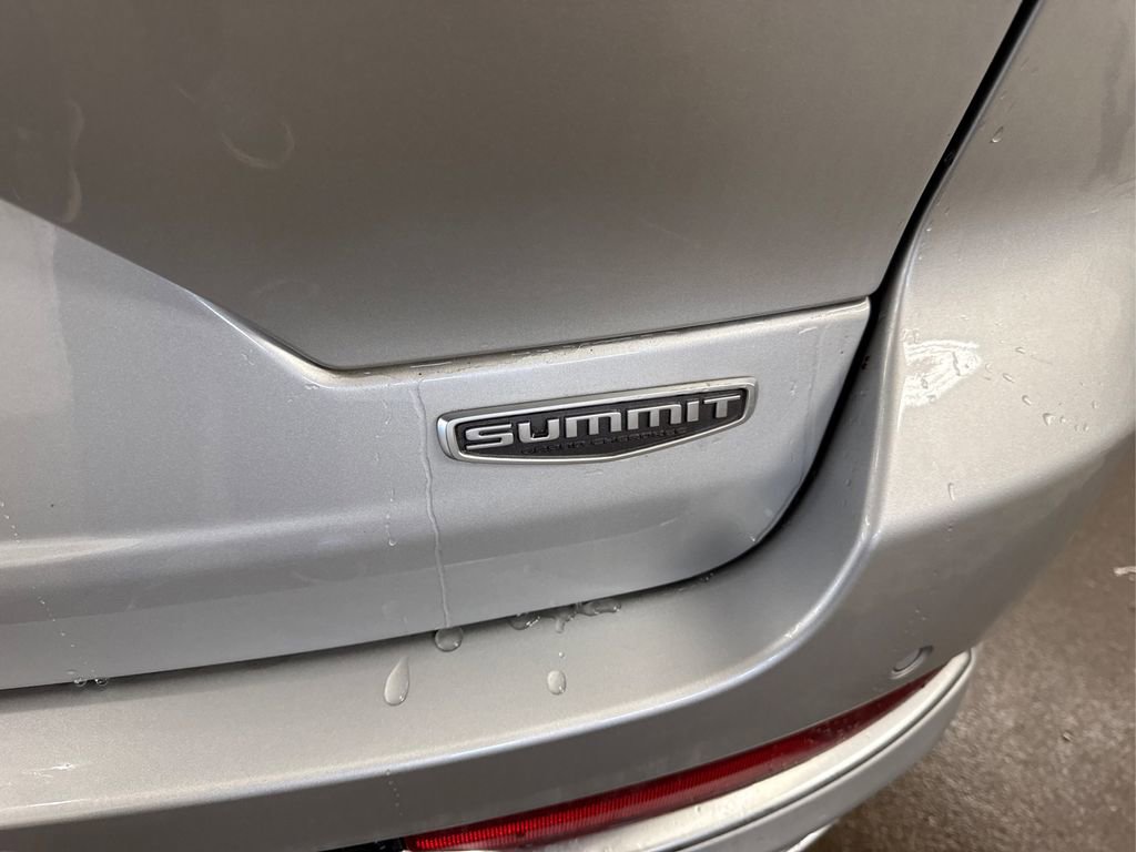 Used 2023 Jeep Grand Cherokee Summit image 15