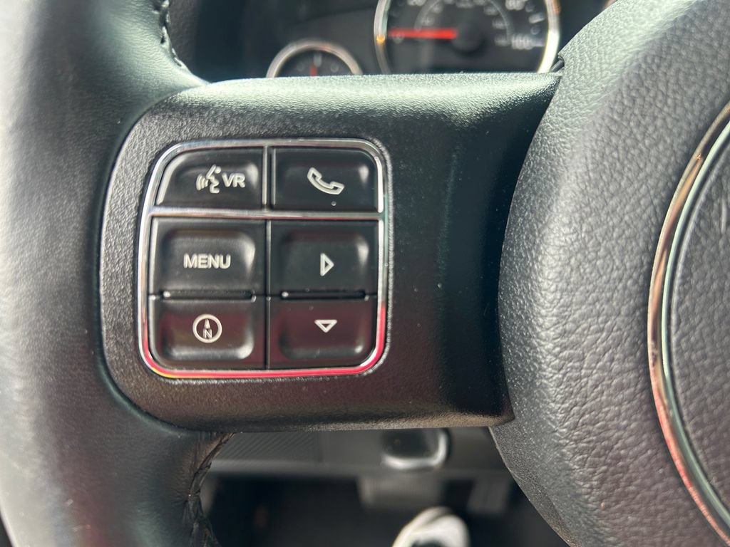 Used 2017 Jeep Wrangler Unlimited Sahara w/ Connectivity Group AWD/4WD image 24