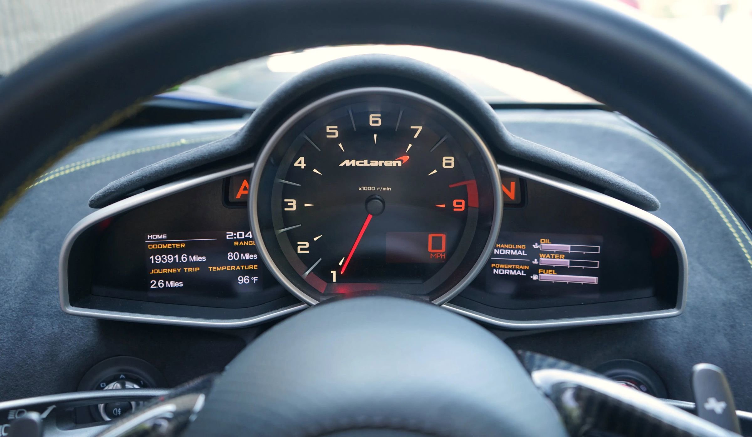 Used 2015 McLaren 650S Spider image 35