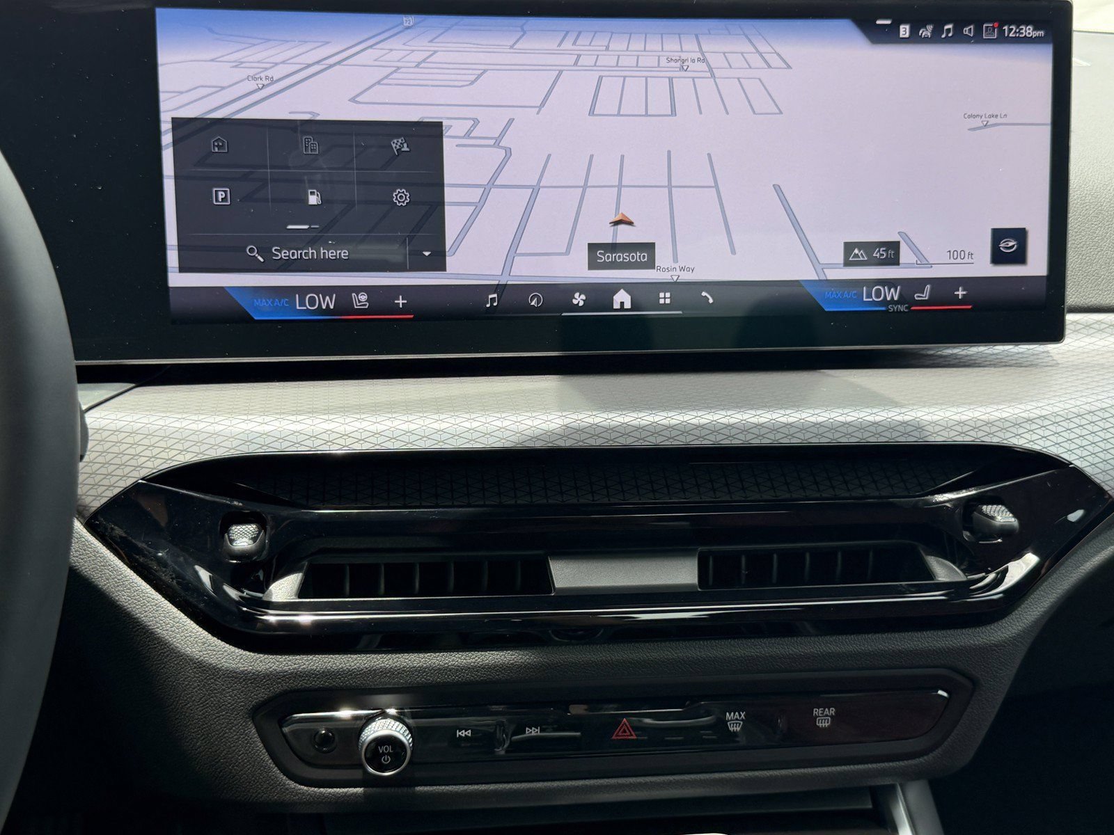 New 2026 BMW 330i Sedan w/ Premium Package RWD image 23