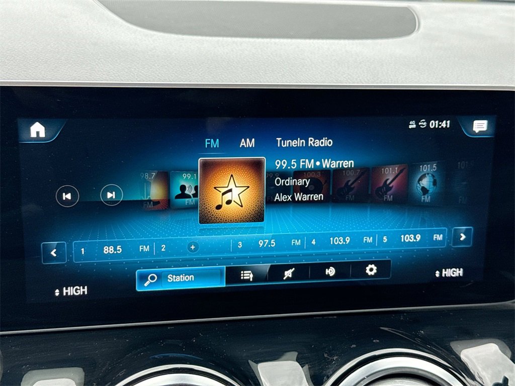 Used 2021 Mercedes-Benz GLA 250 4MATIC image 12