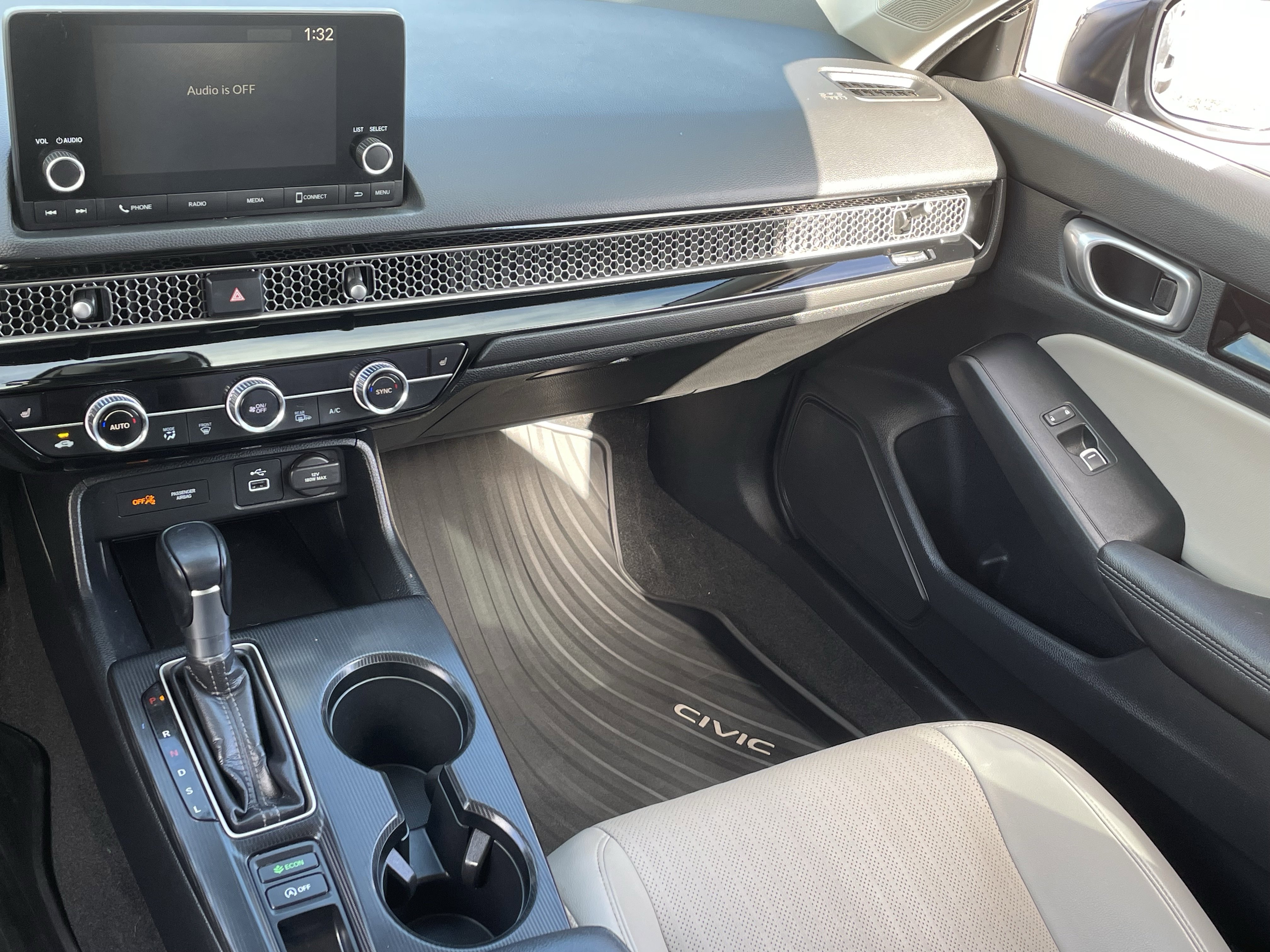 Used 2023 Honda Civic EX-L image 16