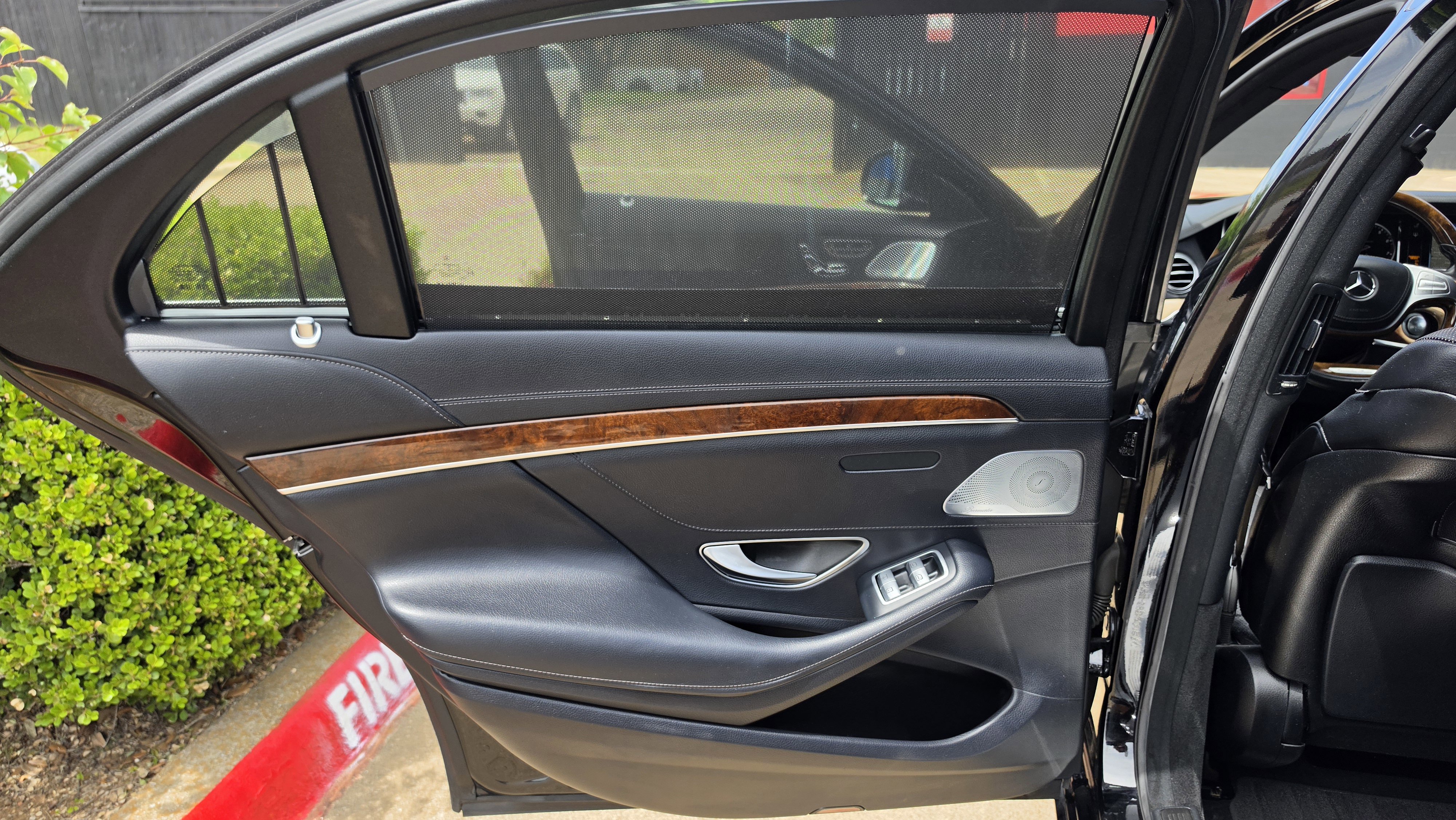 Used 2015 Mercedes-Benz S 550 Sedan image 22