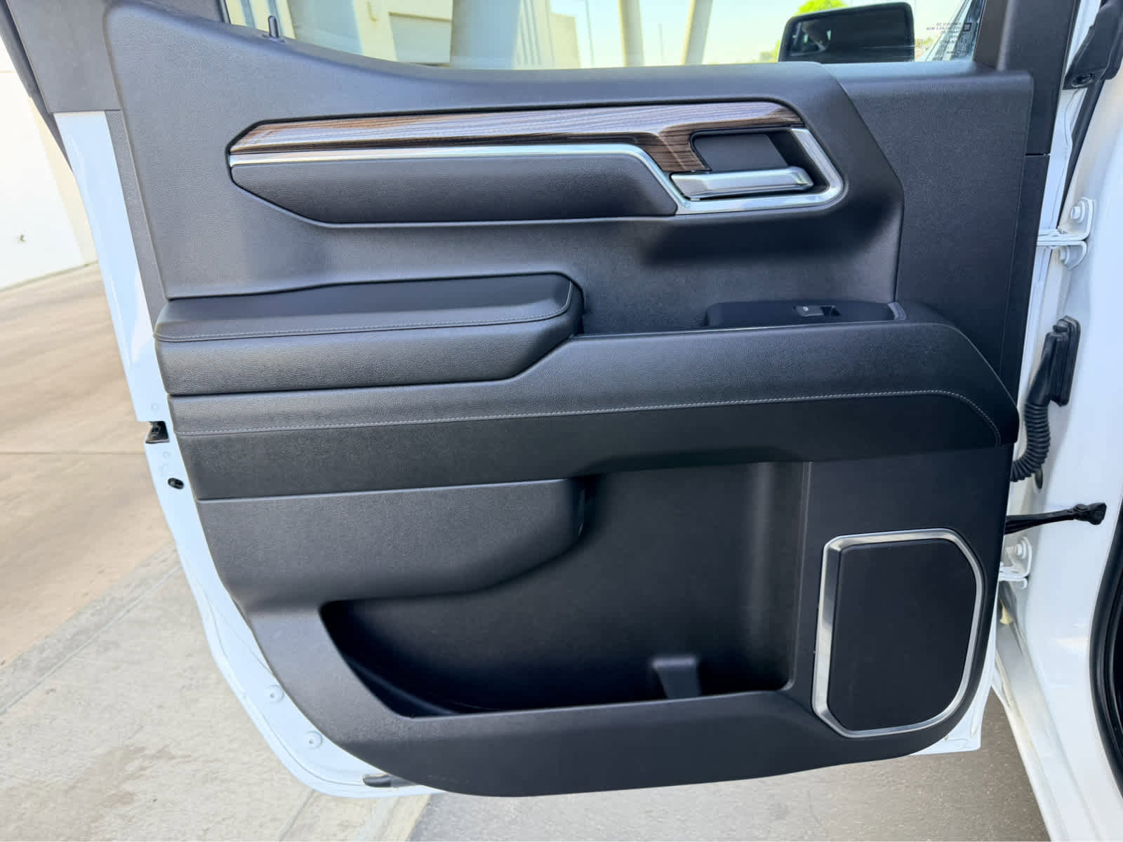 Used 2023 Chevrolet Silverado 1500 LT image 18