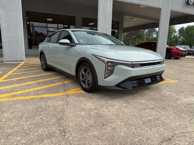 Used 2025 Kia K4 FWD image 17