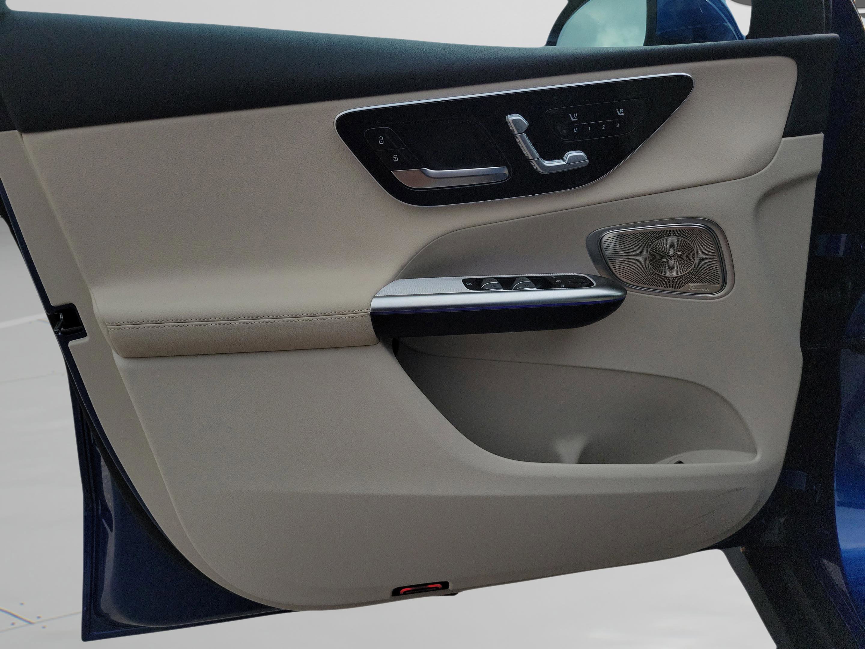 Certified 2026 Mercedes-Benz GLC 300 image 29