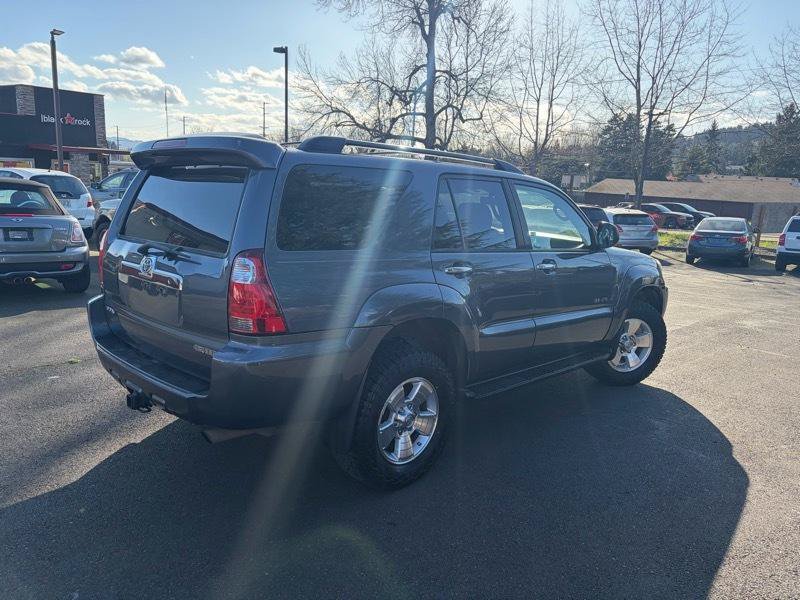 Used 2006 Toyota 4Runner SR5 AWD/4WD image 4