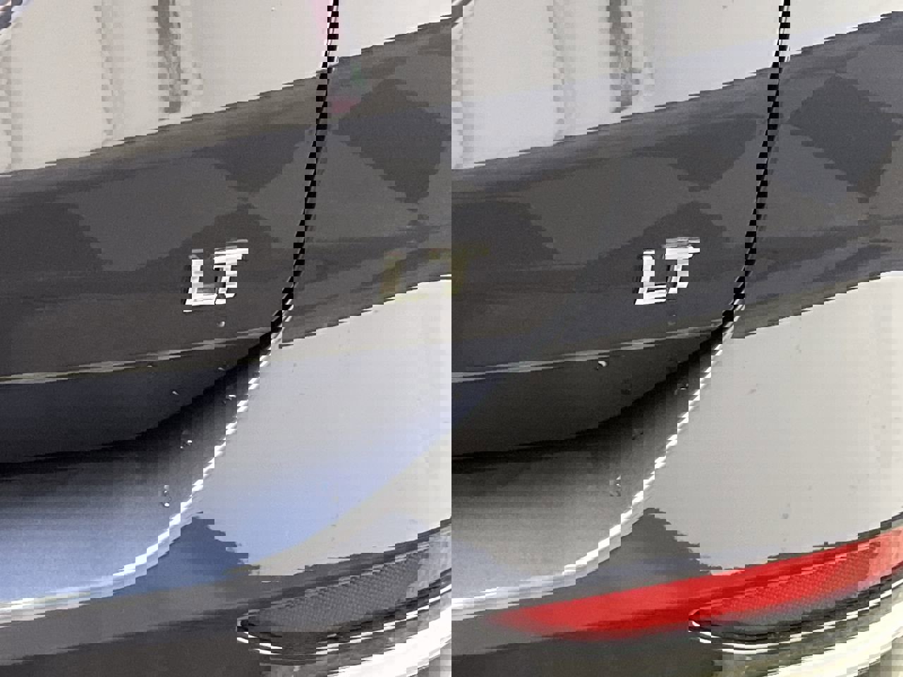 Used 2018 Chevrolet Equinox LT image 27