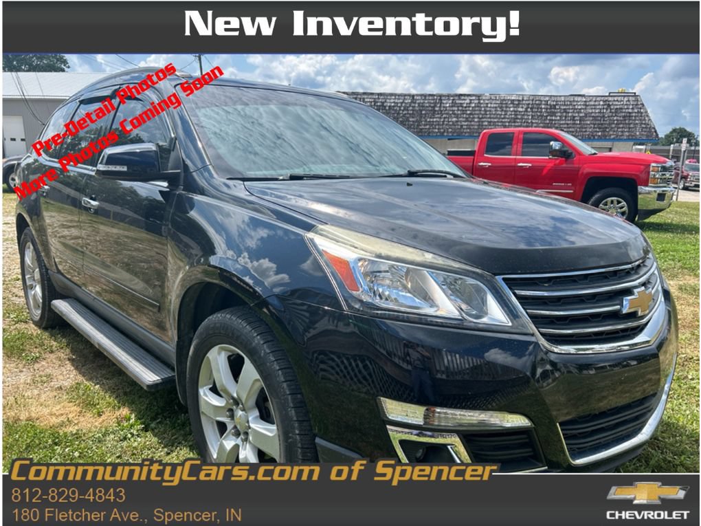 Used 2017 Chevrolet Traverse LT w/ Style and Technology Package FWD image 1